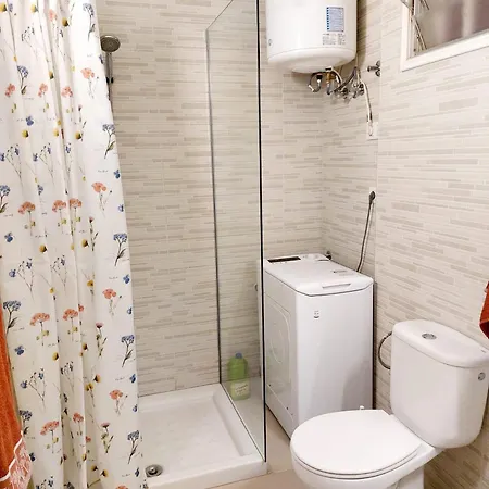 アパート First Line Floor With Amazing Sea View Air Conditioned Just 50m From The アデヘ